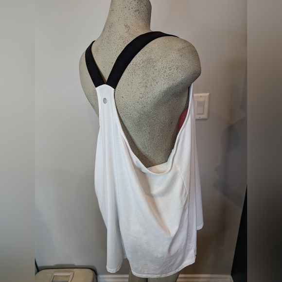 Livi Active glam rock active strappy tank Size 22/24 - Picture 4 of 11